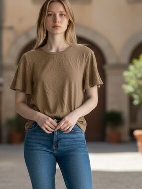 HERING Flutter Sleeve Brown Top